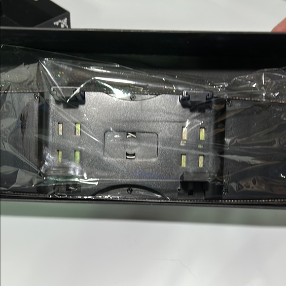 Rhinestone Rearview Mirror - Picture 3 of 4